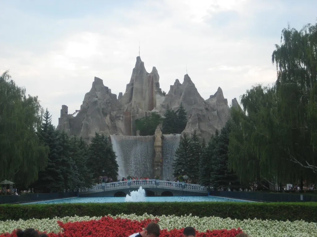 Wonder Mountain at Canada's Wonderland in Vaughan, 2010.